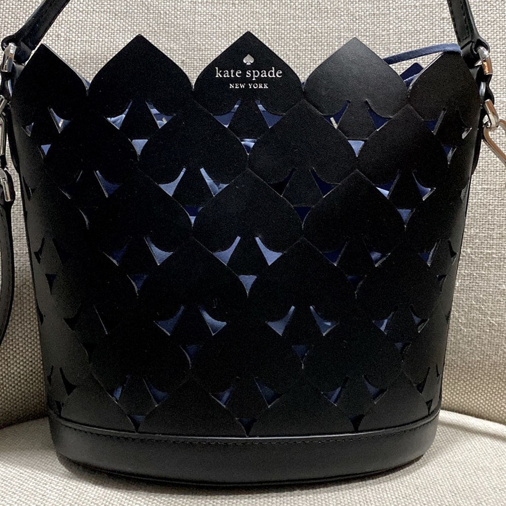 Kate Spade Ace Bucket bag optional crossbody - Picture 3 of 13